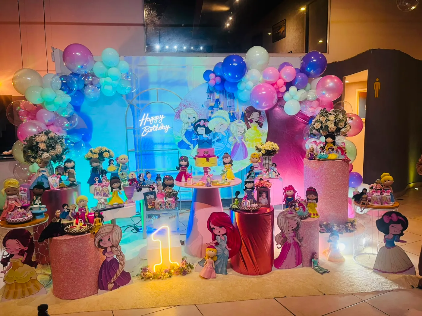Decoração Princesas Disney · Princesas Baby · Buffet Family