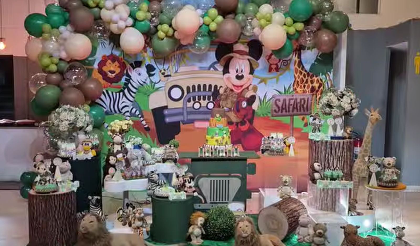 Decoração Mickey · Mickey Safari · Buffet Family