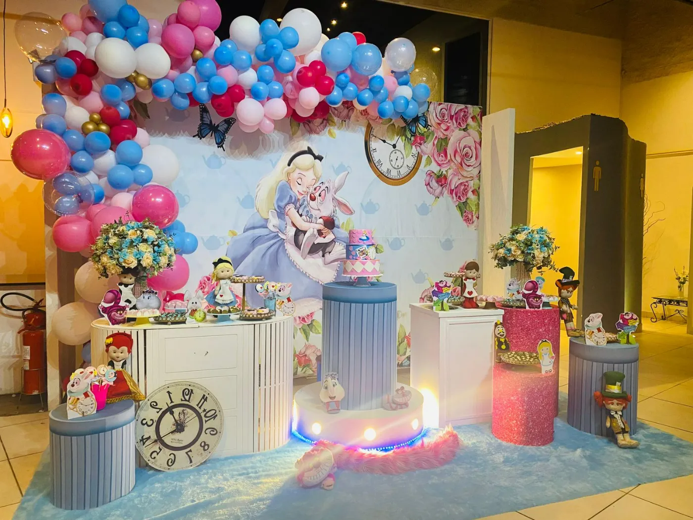Decoração Fundo do Mar · Alice no País das Maravilhas · Buffet Family
