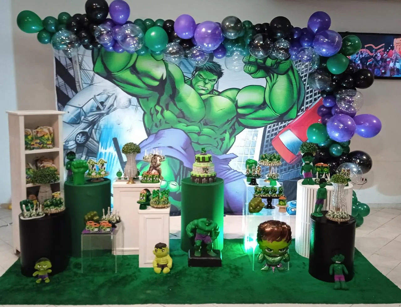 Decoração Vingadores · Hulk · Buffet Family