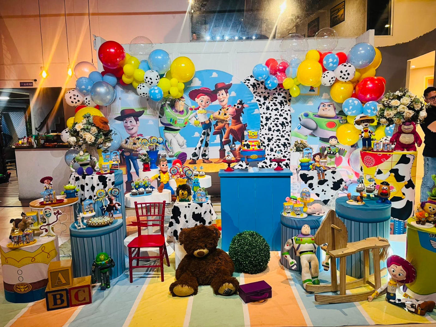 Decoração Toy Story em Jardim Record